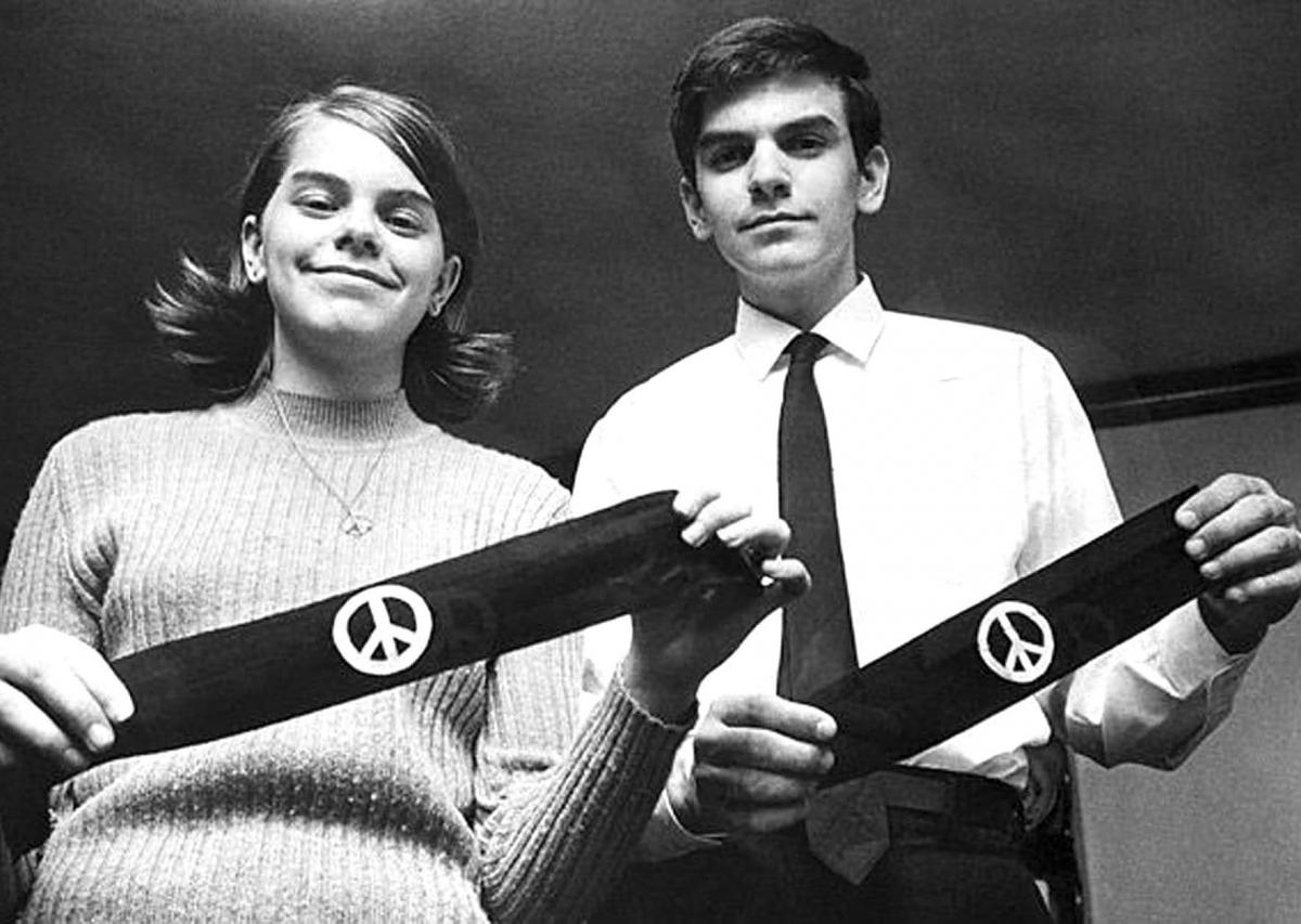 Armbands against the Vietnam War